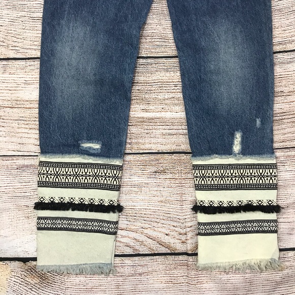 BlankNYC Embroidered High Rise Tapered Distressed Ankle Jeans Blue Denim Sz 24 - Picture 13 of 16